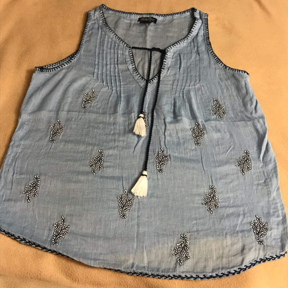 Lucky Brand Blouse with tie detail - Blue - Sz. S